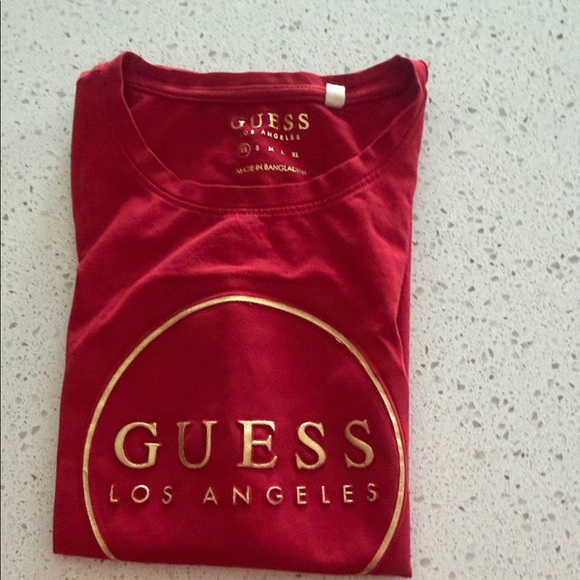 GUESS Red Short Sleeve Tee with Logo - Picture 7 of 7